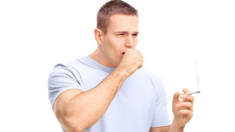 Comment se débarrasser de la toux du fumeur ? - EntreNousSoitDit